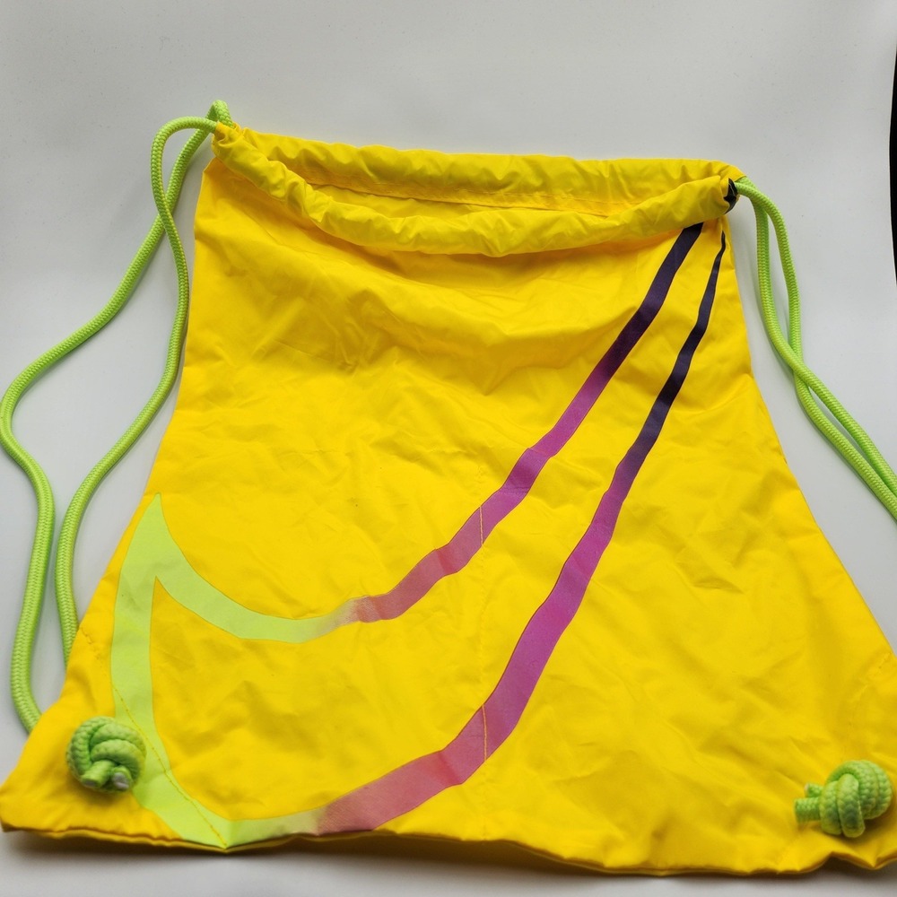 NIKE TRACK AND FIELD DRAWSTRING SHOE BAG YELLOW BACKPACK NEW